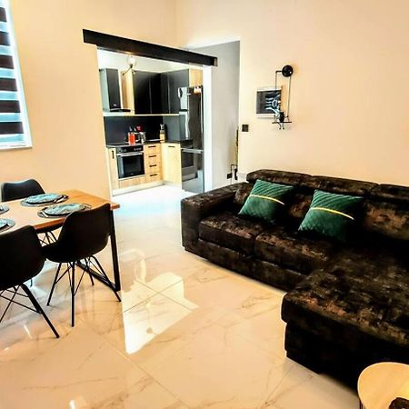 1Bed Maisonette In Bugibba Square By Homely St. Paul's Bay Bagian luar foto